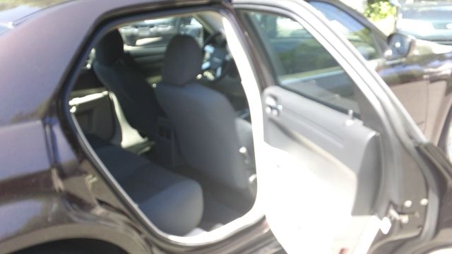 2005 Chrysler 300 Base