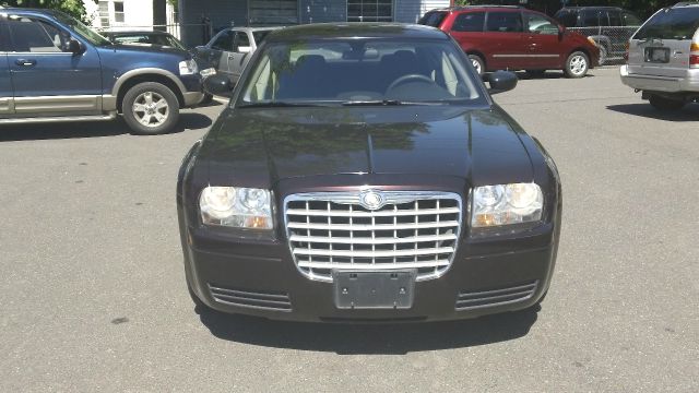 2005 Chrysler 300 Base