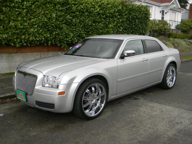 2005 Chrysler 300 Unknown