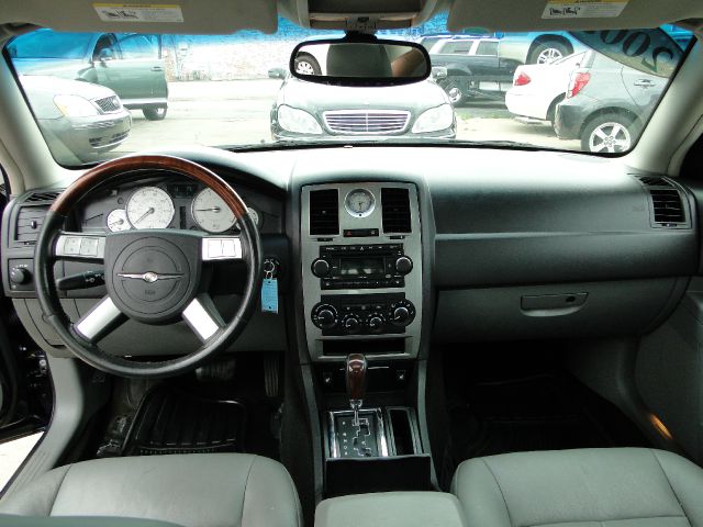 2005 Chrysler 300 3.5