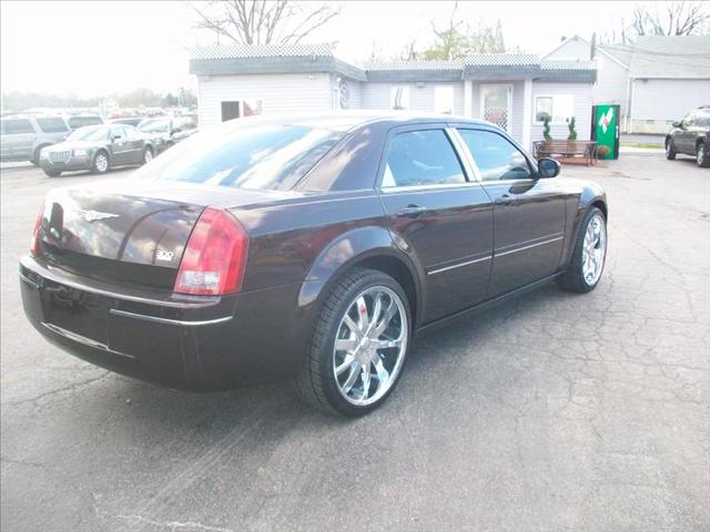 2005 Chrysler 300 ES V6 Special Edition