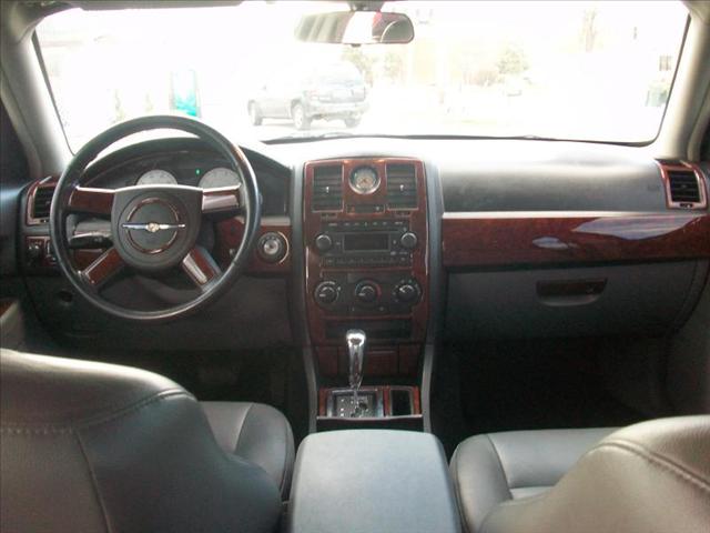 2005 Chrysler 300 ES V6 Special Edition