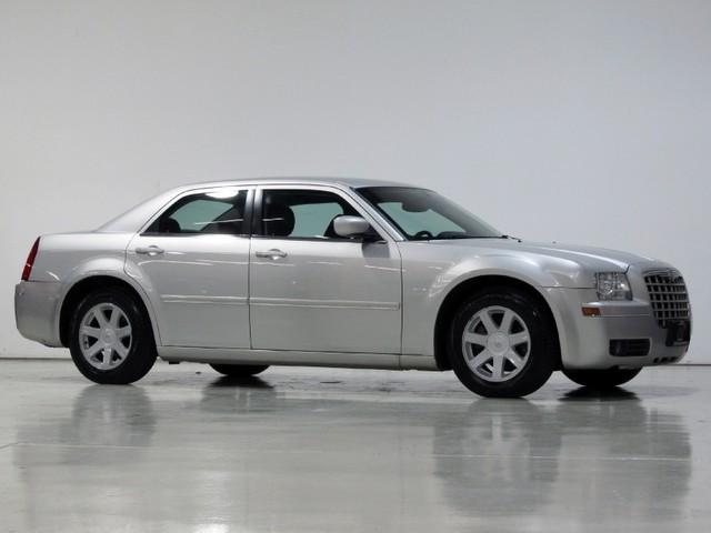 2005 Chrysler 300 Crew Cab 10 Contractor Body L