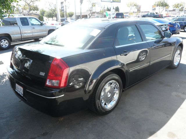 2005 Chrysler 300 3.5