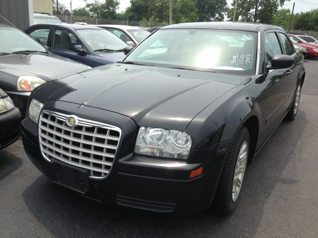 2005 Chrysler 300 Base