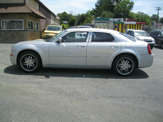 2005 Chrysler 300 3.5