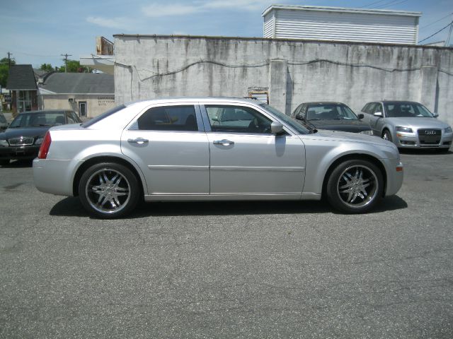 2005 Chrysler 300 3.5