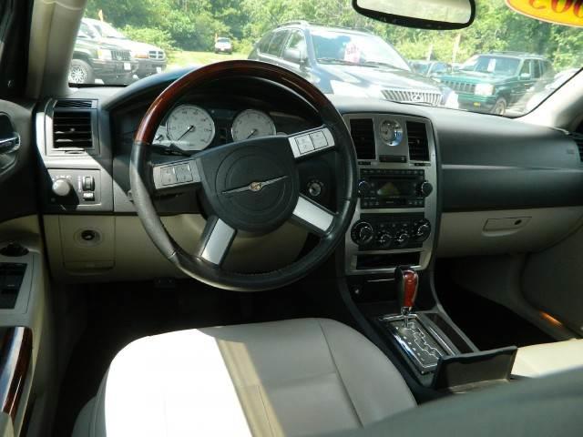 2005 Chrysler 300 RX 35