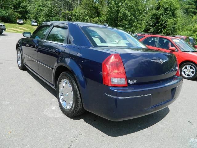 2005 Chrysler 300 RX 35