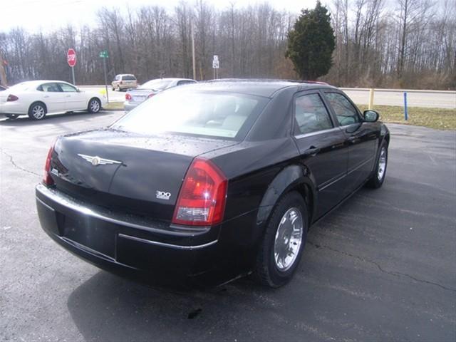 2005 Chrysler 300 3.5