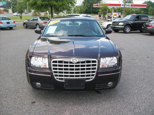 2005 Chrysler 300 Unknown