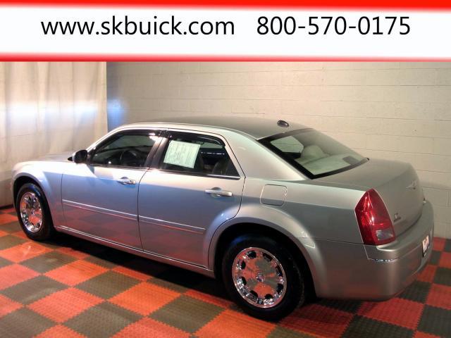 2005 Chrysler 300 3.5