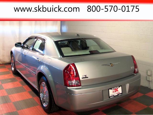 2005 Chrysler 300 3.5