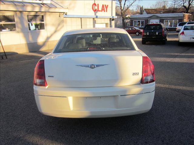 2005 Chrysler 300 3.5