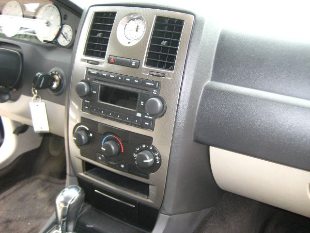 2005 Chrysler 300 3.5