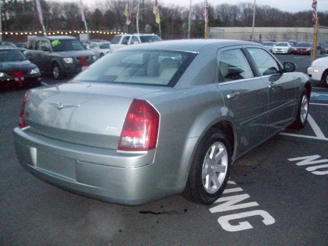 2005 Chrysler 300 3.5