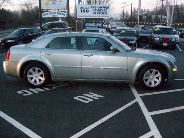 2005 Chrysler 300 3.5