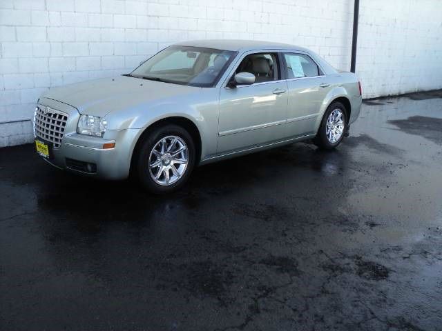 2005 Chrysler 300 3.5