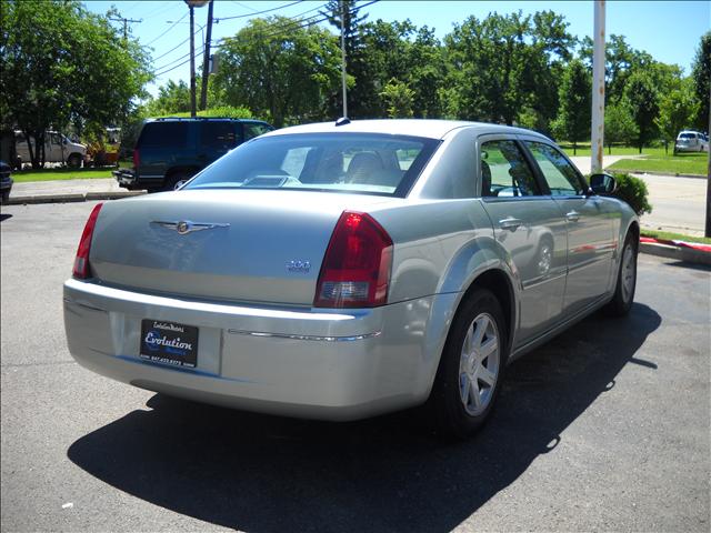 2005 Chrysler 300 3.5