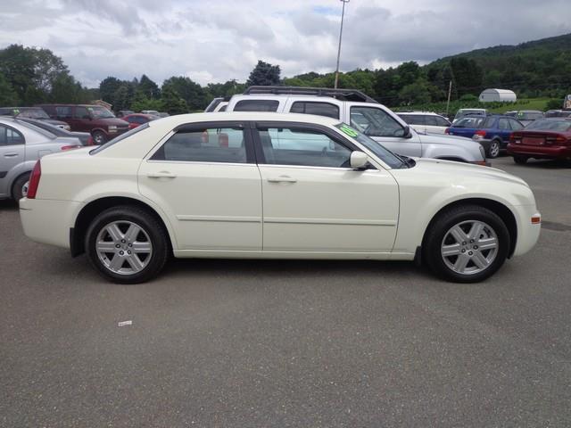 2005 Chrysler 300 3.5