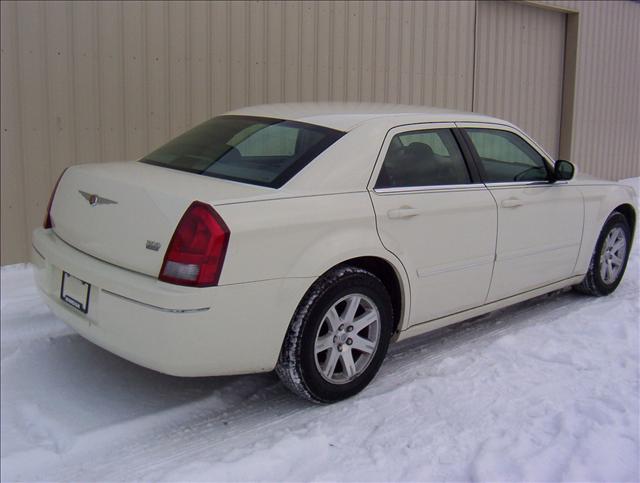 2005 Chrysler 300 3.5