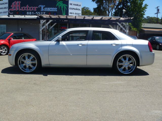 2005 Chrysler 300 3.5