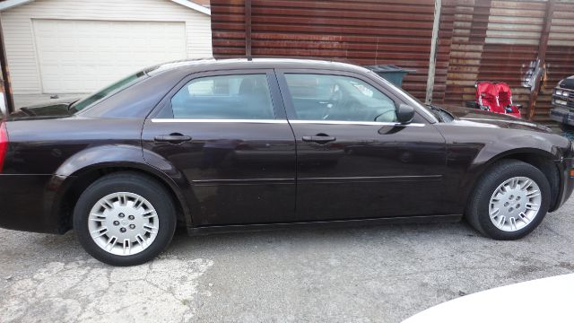 2005 Chrysler 300 Base