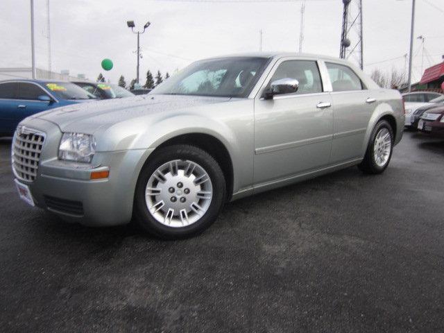 2005 Chrysler 300 Unknown