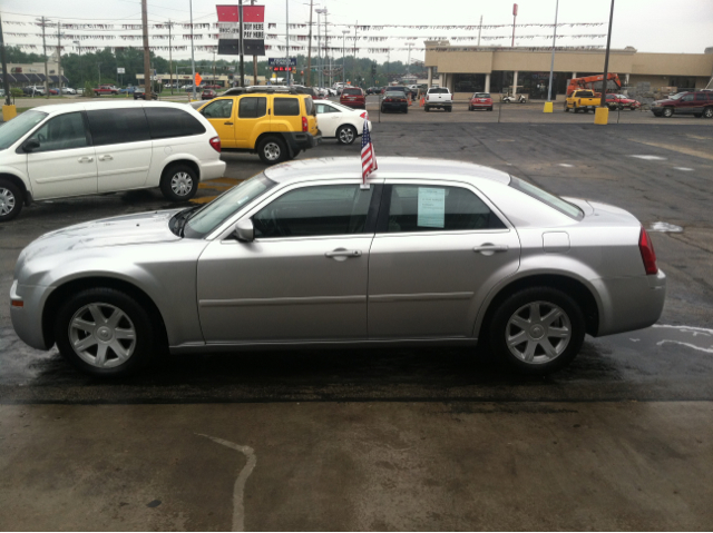 2005 Chrysler 300 3.5