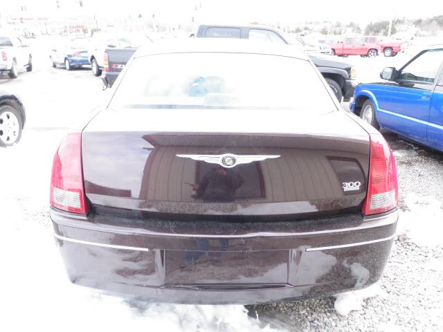 2005 Chrysler 300 3.5