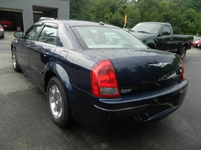 2005 Chrysler 300 RX 35