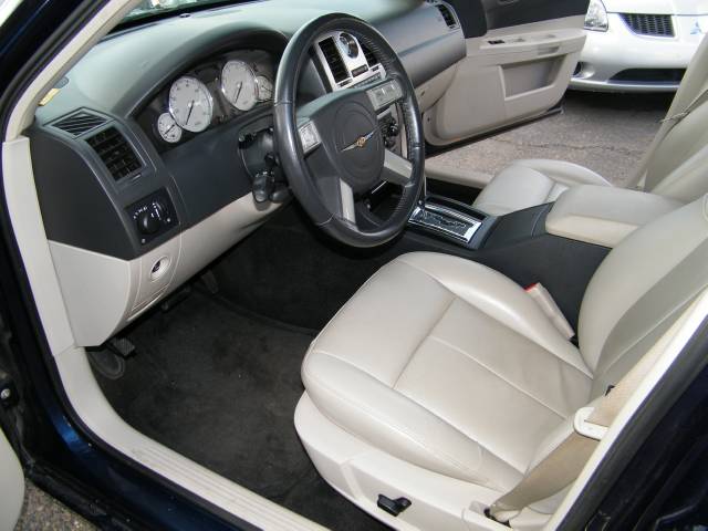 2005 Chrysler 300 3.5