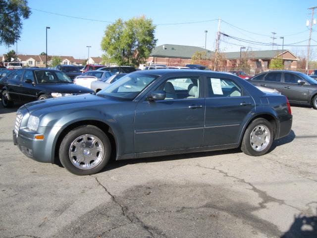 2005 Chrysler 300 ES V6 Special Edition