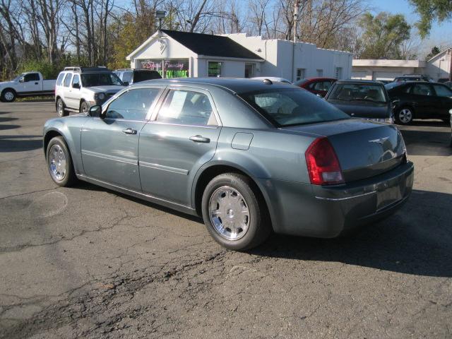 2005 Chrysler 300 ES V6 Special Edition