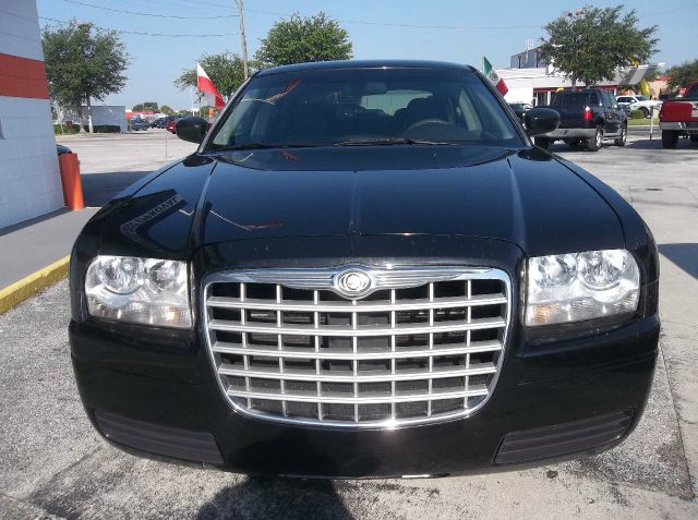 2005 Chrysler 300 Base