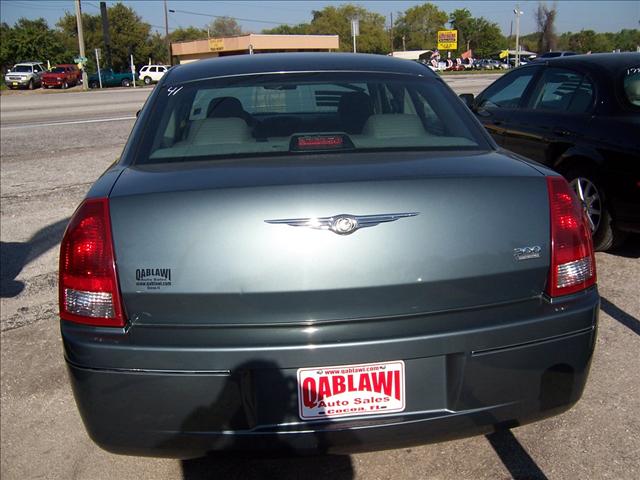 2005 Chrysler 300 3.5