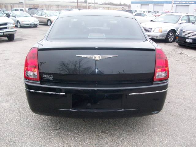 2005 Chrysler 300 3.5