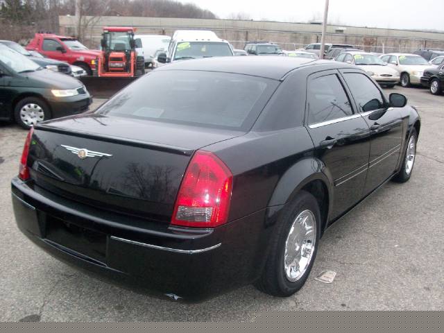 2005 Chrysler 300 3.5