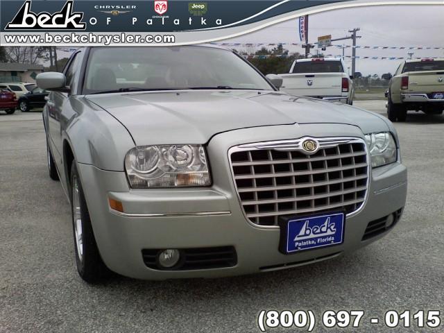 2005 Chrysler 300 RX 35