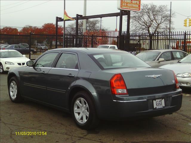 2005 Chrysler 300 3.5