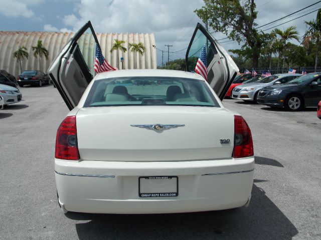 2005 Chrysler 300 3.5