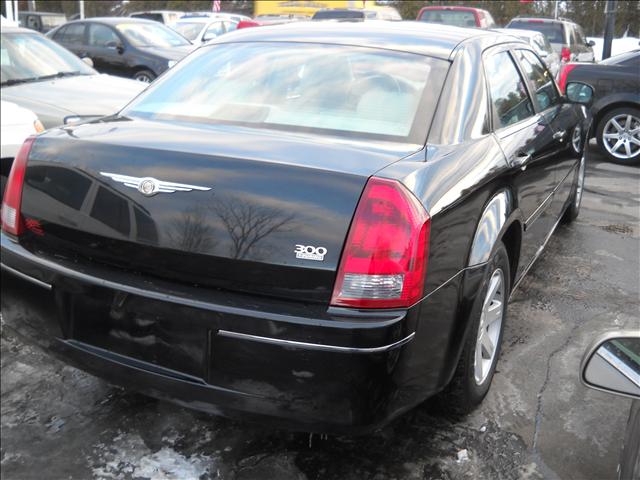 2005 Chrysler 300 3.5