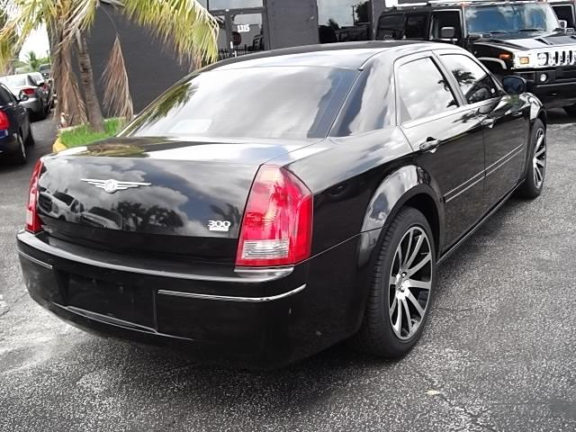 2005 Chrysler 300 3.5