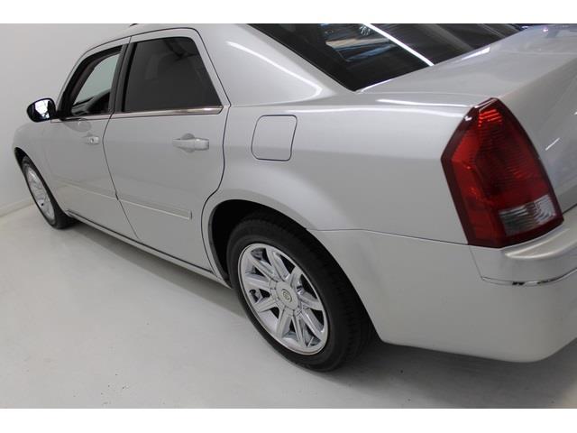 2005 Chrysler 300 SEL 1 Owner AWD