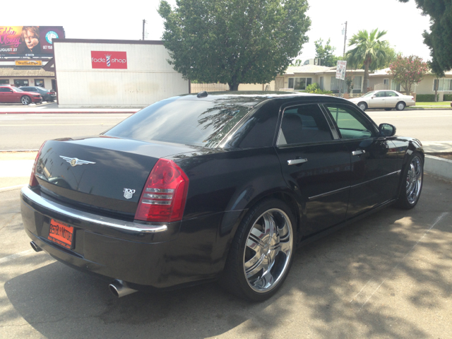 2006 Chrysler 300 Regular Cab