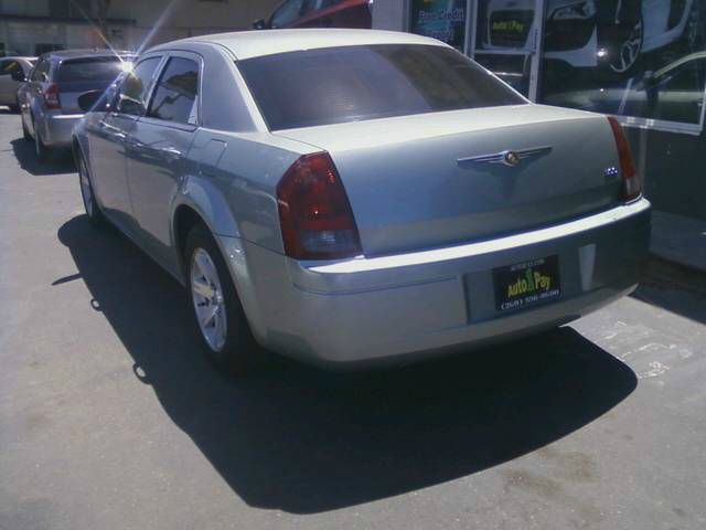 2006 Chrysler 300 Base