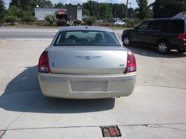 2006 Chrysler 300 Xtreme