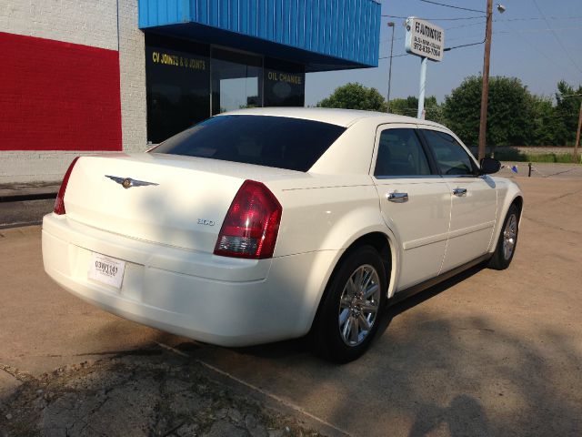 2006 Chrysler 300 Base