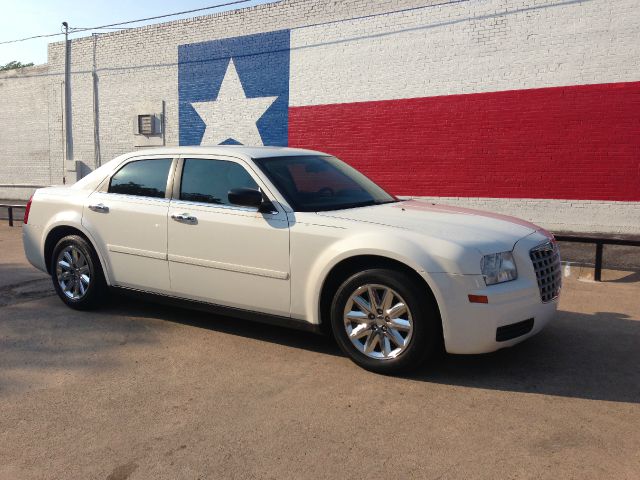 2006 Chrysler 300 Base