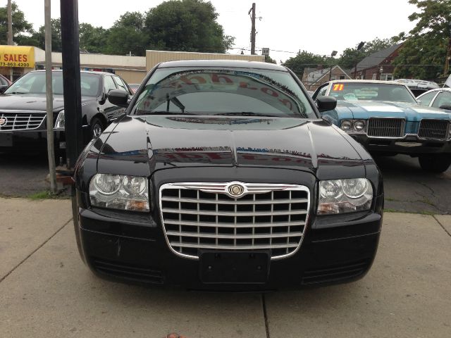 2006 Chrysler 300 Unknown